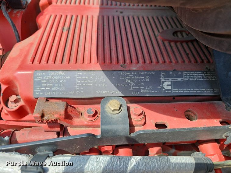 image for item DP6501 2013 Kenworth T800 semi truck