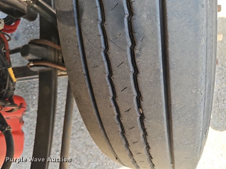 image for item DP6501 2013 Kenworth T800 semi truck