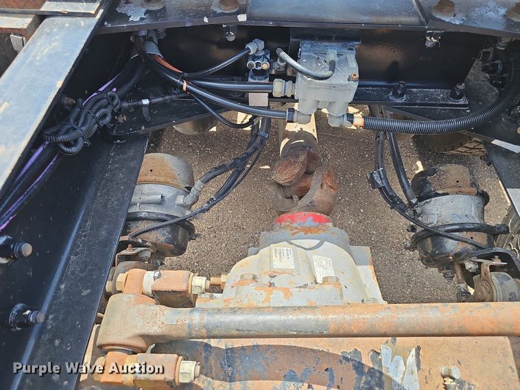 image for item DP6502 2013 Kenworth T800 semi truck