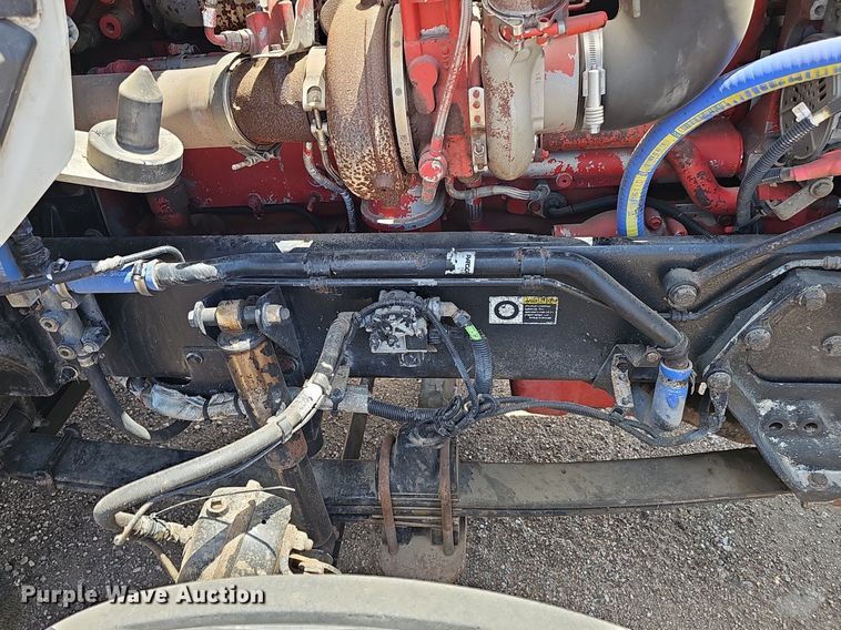 image for item DP6502 2013 Kenworth T800 semi truck