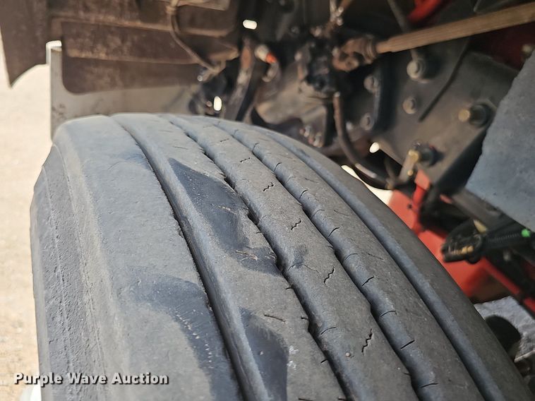 image for item DP6502 2013 Kenworth T800 semi truck