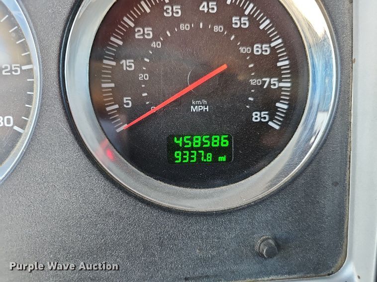 image for item DP6503 2013 Kenworth T800 semi truck