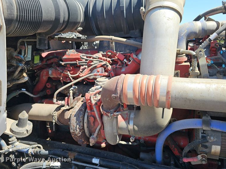 image for item DP6503 2013 Kenworth T800 semi truck