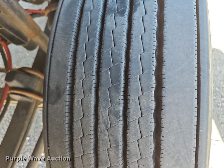 image for item DP6503 2013 Kenworth T800 semi truck