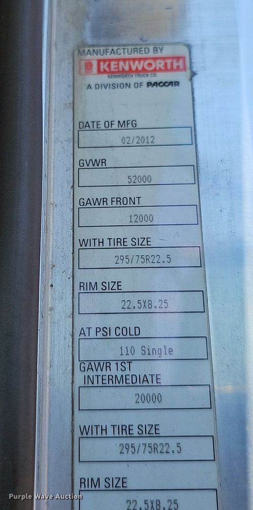 image for item DP6503 2013 Kenworth T800 semi truck