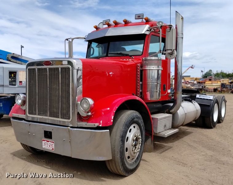 image for item DQ6119 2006 Peterbilt  379 semi truck