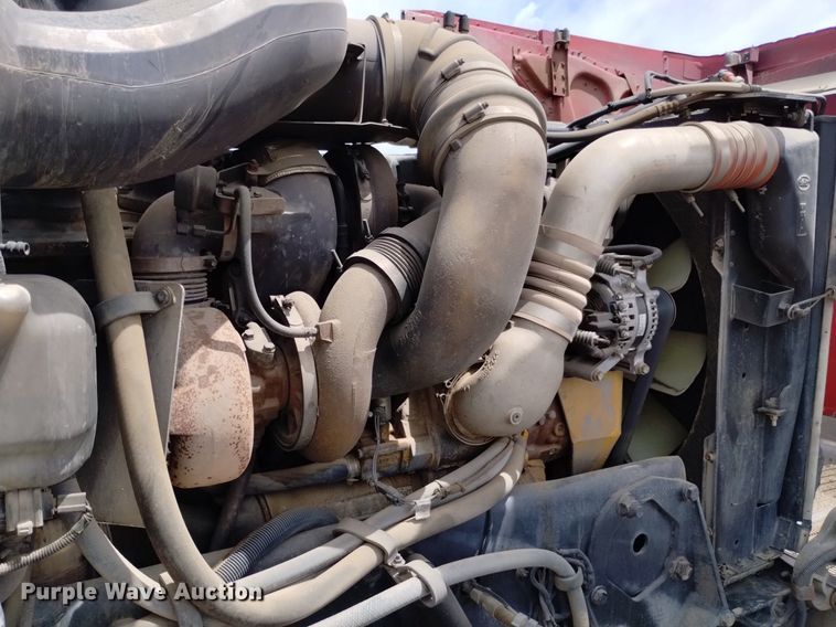 image for item DQ6119 2006 Peterbilt  379 semi truck