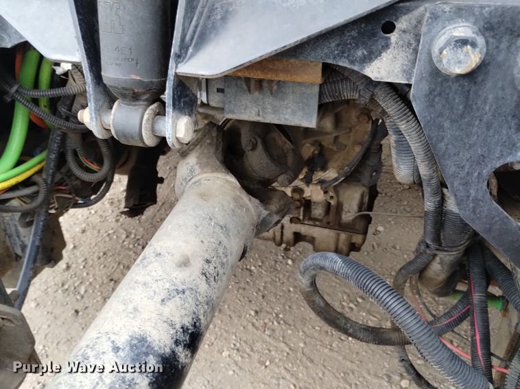 image for item DQ6138 2013 International  7400 WorkStar truck cab and chassis