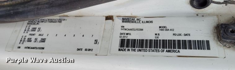 image for item DQ6138 2013 International  7400 WorkStar truck cab and chassis