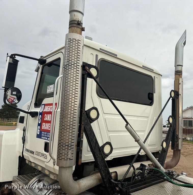 image for item DQ6780 2008 Mack CHU Gold semi truck