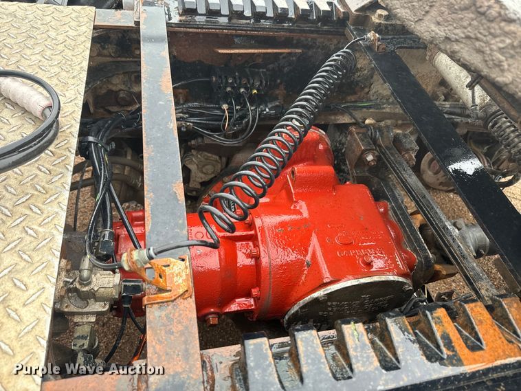 image for item DQ6780 2008 Mack CHU Gold semi truck