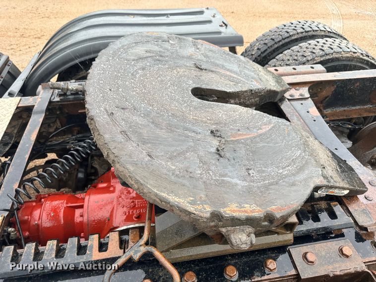 image for item DQ6780 2008 Mack CHU Gold semi truck