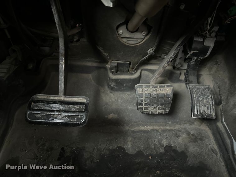 image for item DQ6780 2008 Mack CHU Gold semi truck