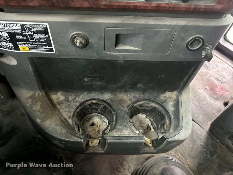 image for item DQ6780 2008 Mack CHU Gold semi truck