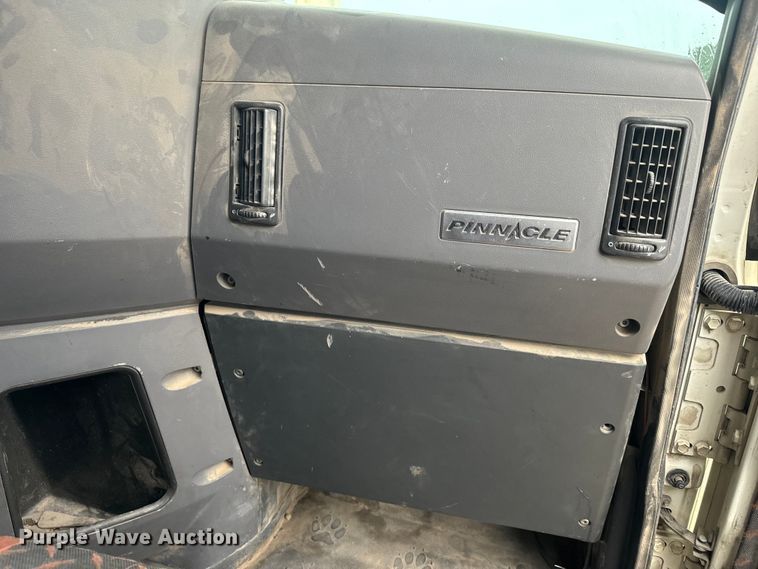 image for item DQ6780 2008 Mack CHU Gold semi truck