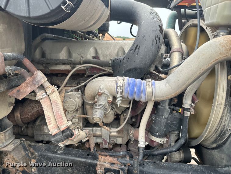 image for item DQ6780 2008 Mack CHU Gold semi truck