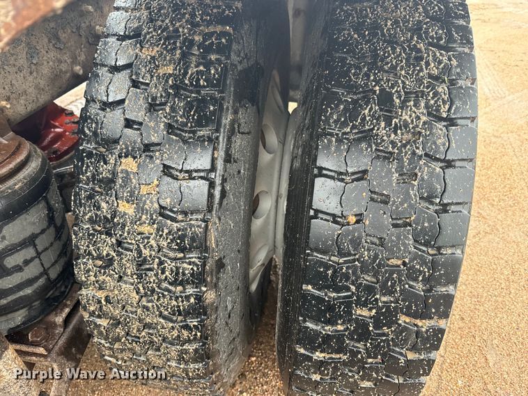 image for item DQ6780 2008 Mack CHU Gold semi truck