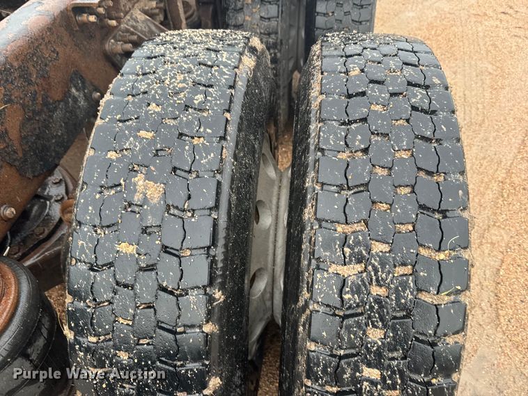 image for item DQ6780 2008 Mack CHU Gold semi truck