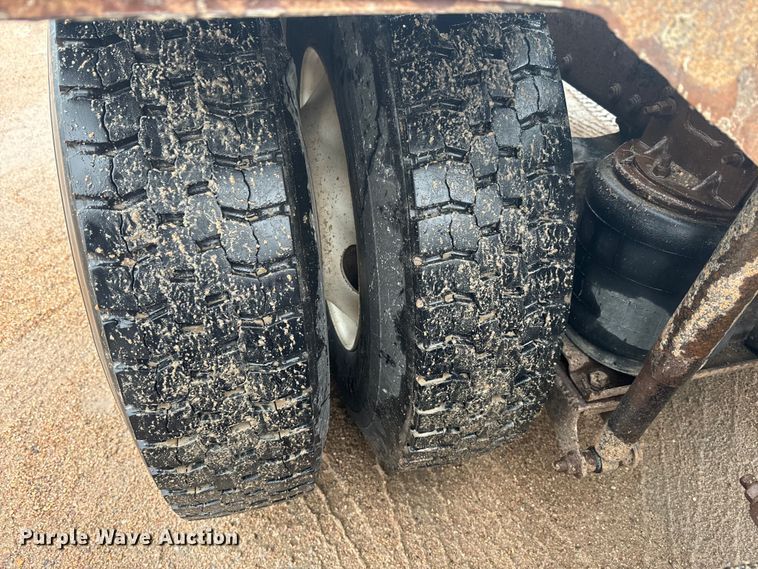 image for item DQ6780 2008 Mack CHU Gold semi truck