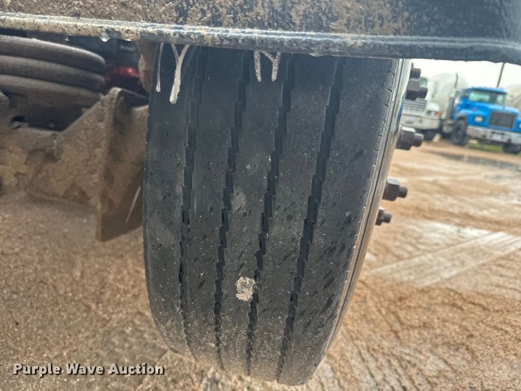 image for item DQ6780 2008 Mack CHU Gold semi truck