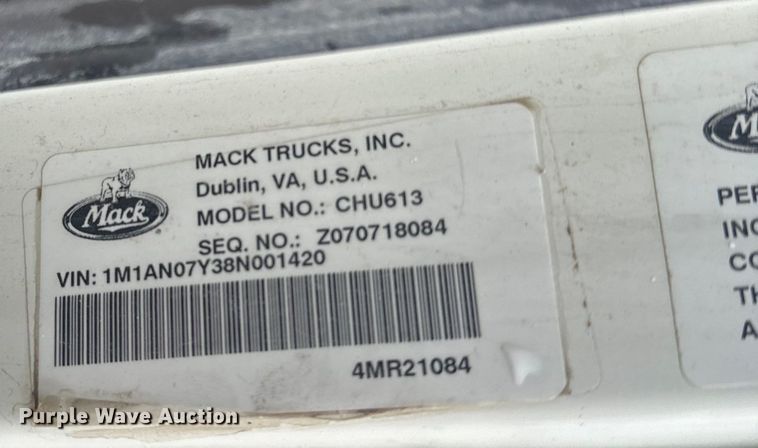 image for item DQ6780 2008 Mack CHU Gold semi truck