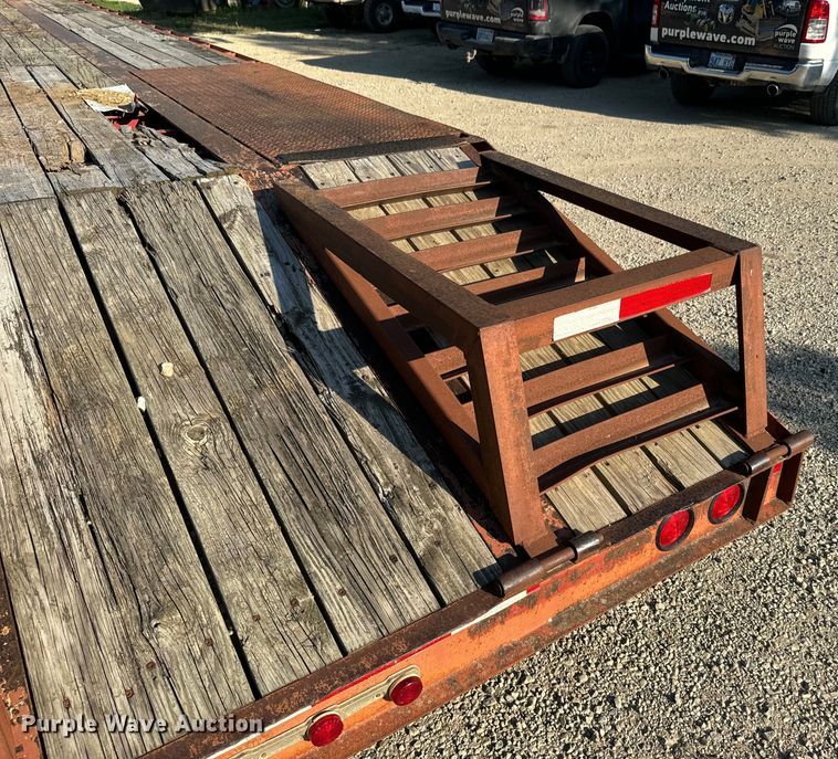 image for item DQ6795 1997 Neville Built drop deck equipment trailer