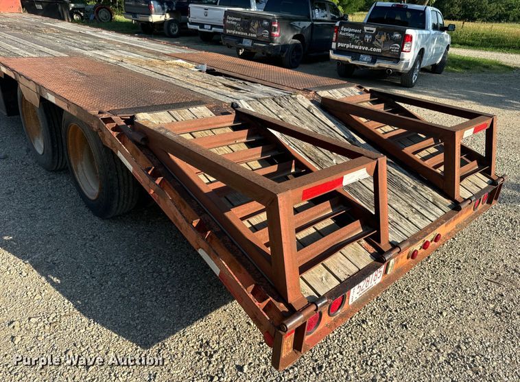 image for item DQ6795 1997 Neville Built drop deck equipment trailer