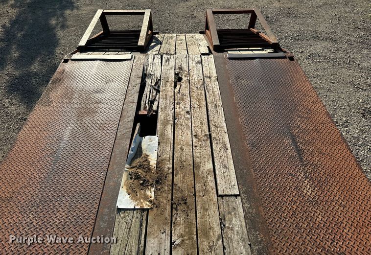 image for item DQ6795 1997 Neville Built drop deck equipment trailer