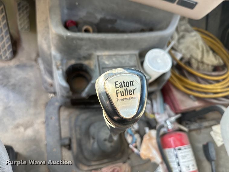 image for item DQ6796 2005 Sterling  semi truck