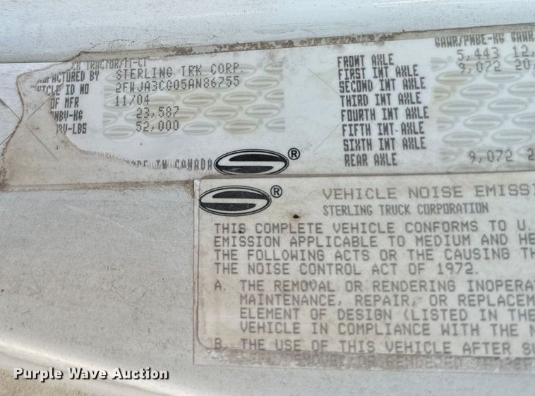 image for item DQ6796 2005 Sterling  semi truck