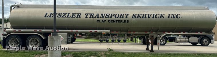 image for item DQ6798 2004 Polar tank trailer