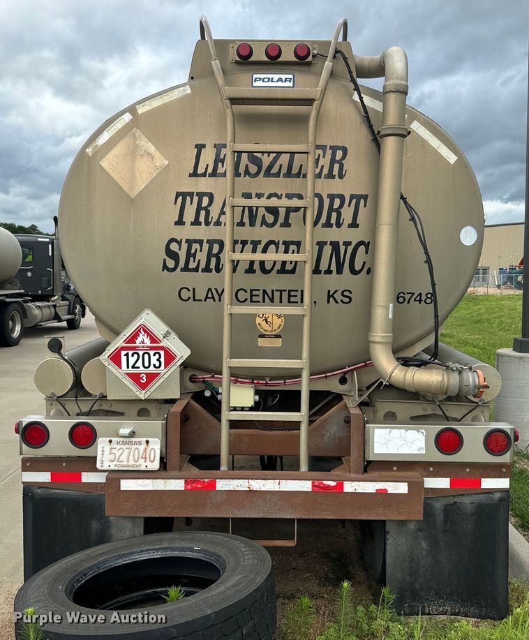 image for item DQ6798 2004 Polar tank trailer