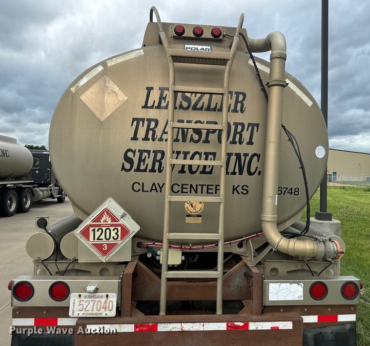 image for item DQ6798 2004 Polar tank trailer