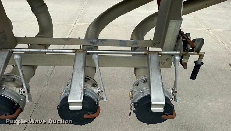 image for item DQ6798 2004 Polar tank trailer