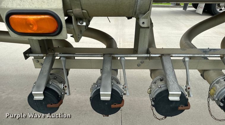 image for item DQ6798 2004 Polar tank trailer