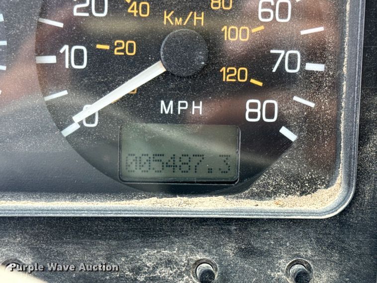 image for item DQ6801 1997 Volvo WG semi truck