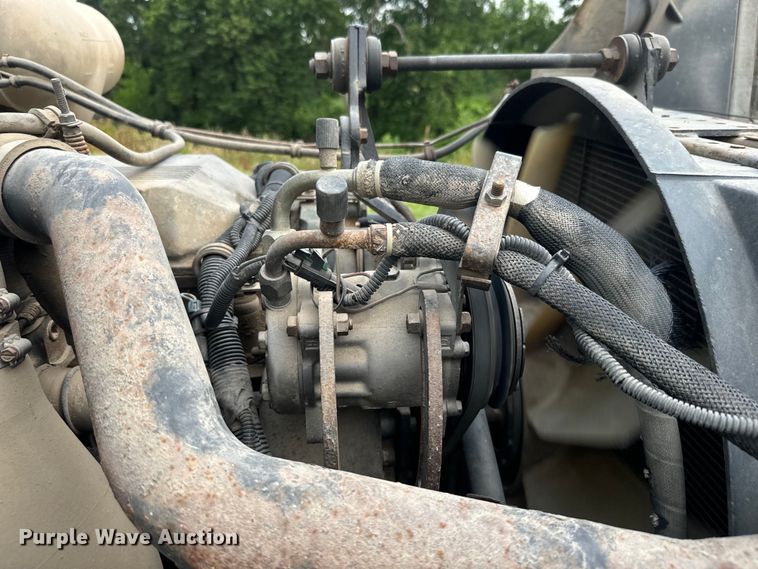 image for item DQ6801 1997 Volvo WG semi truck