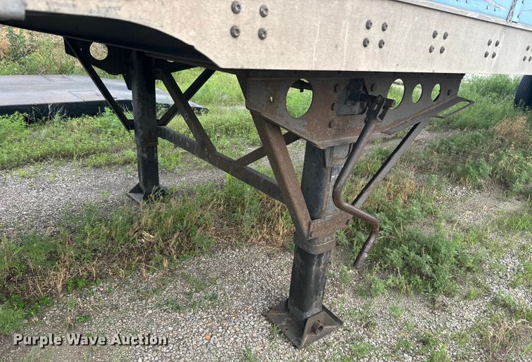 image for item DQ6819 2015 Wabash dry van trailer