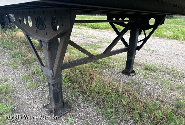 image for item DQ6819 2015 Wabash dry van trailer