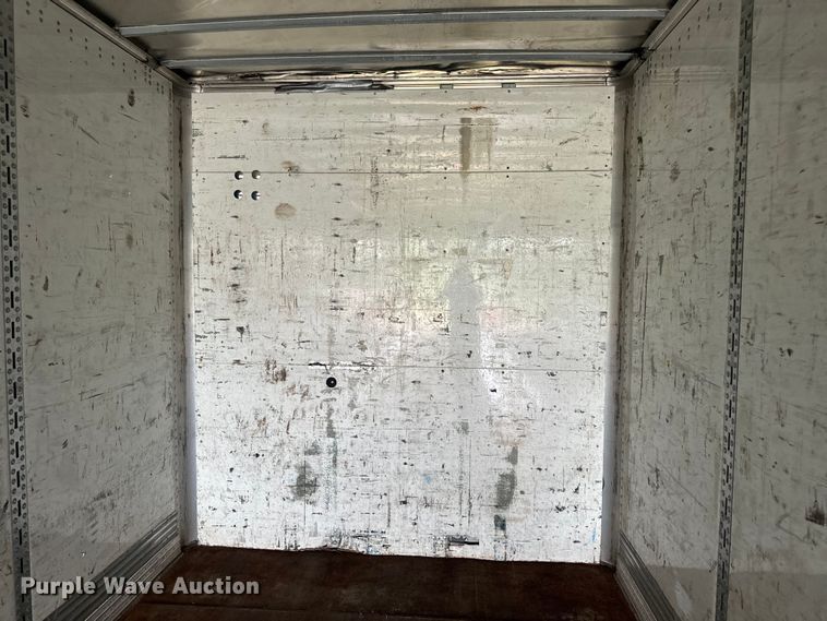 image for item DQ6819 2015 Wabash dry van trailer