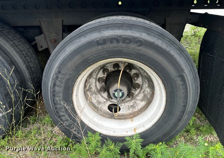 image for item DQ6819 2015 Wabash dry van trailer