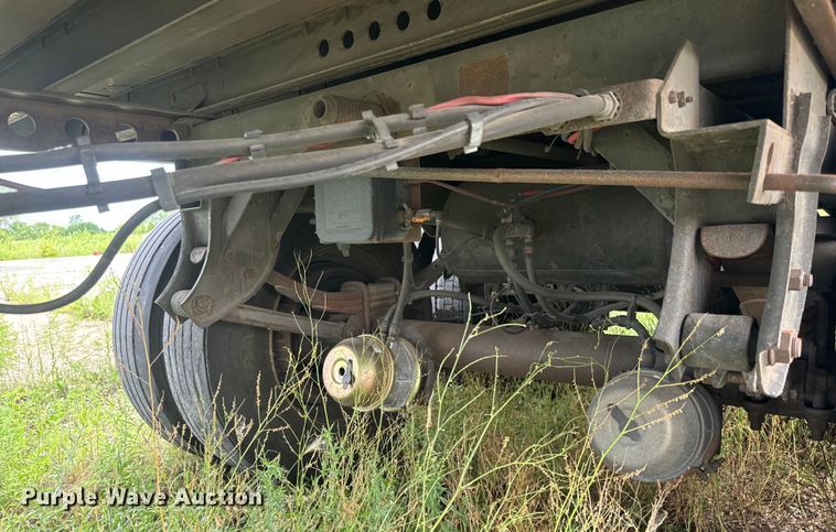 image for item DQ6819 2015 Wabash dry van trailer