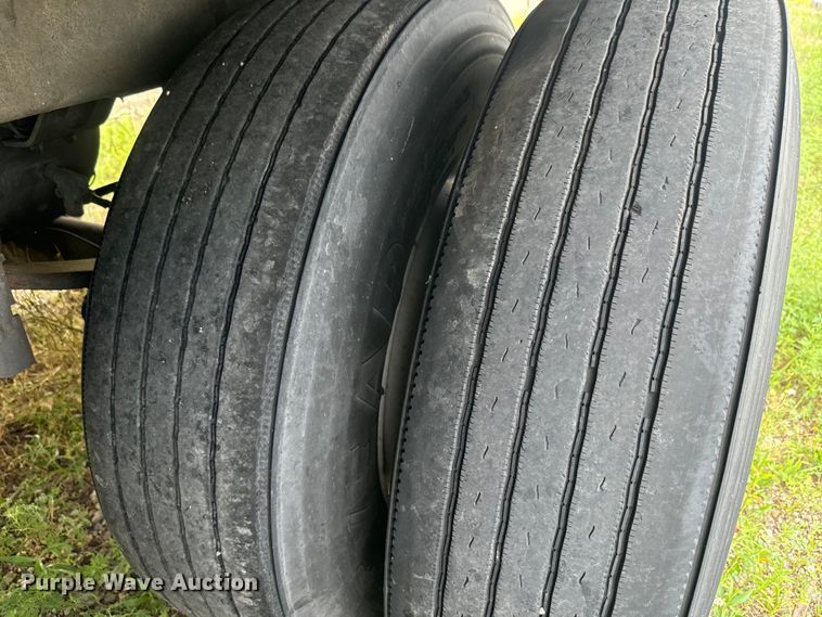 image for item DQ6819 2015 Wabash dry van trailer