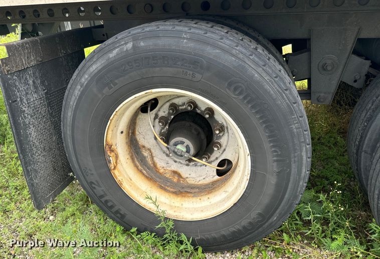 image for item DQ6819 2015 Wabash dry van trailer