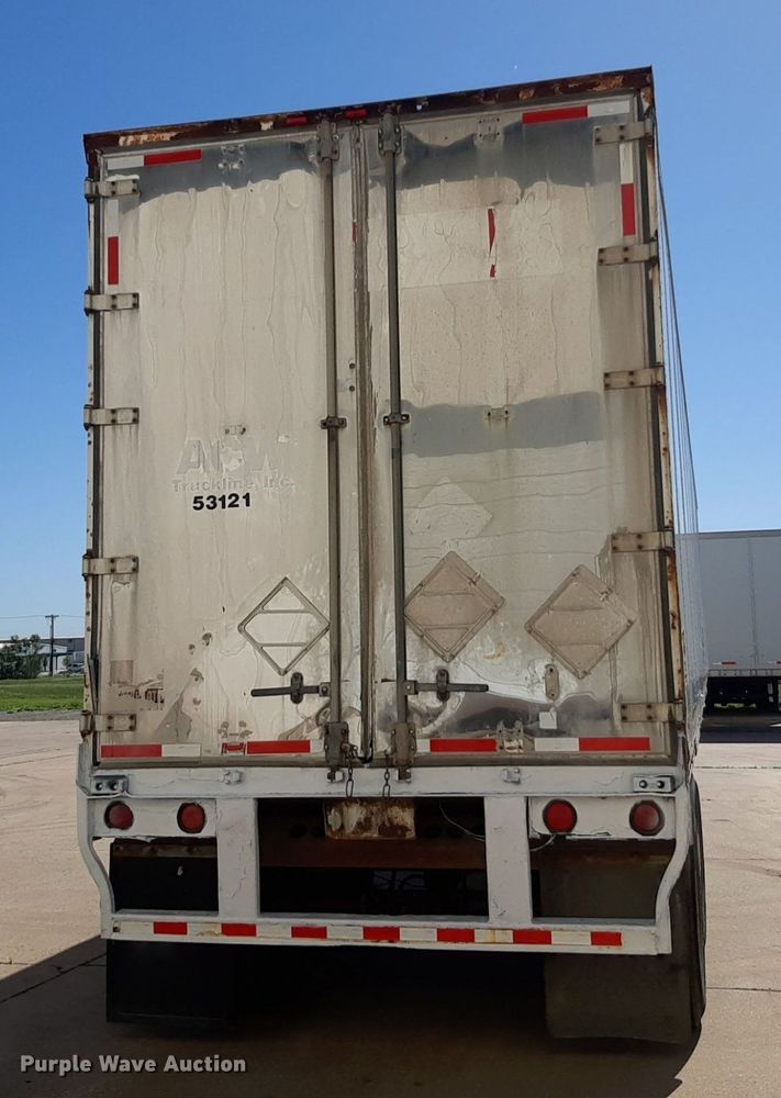 image for item DQ7074 2001 Wabash dry van trailer