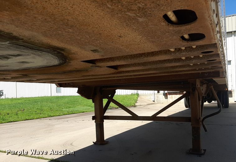 image for item DQ7074 2001 Wabash dry van trailer