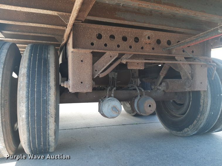 image for item DQ7074 2001 Wabash dry van trailer