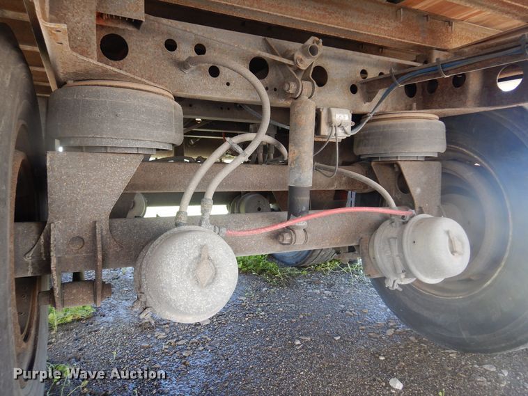 image for item DQ7080 2004 Wabash dry van trailer