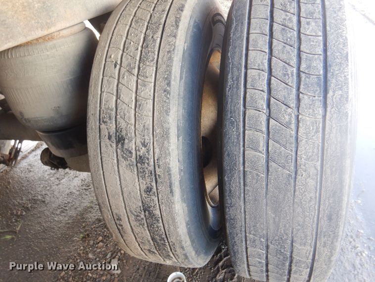 image for item DQ7083 2007 Trail Master dry van trailer