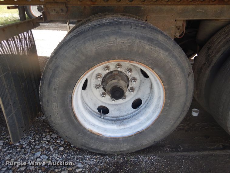 image for item DQ7083 2007 Trail Master dry van trailer